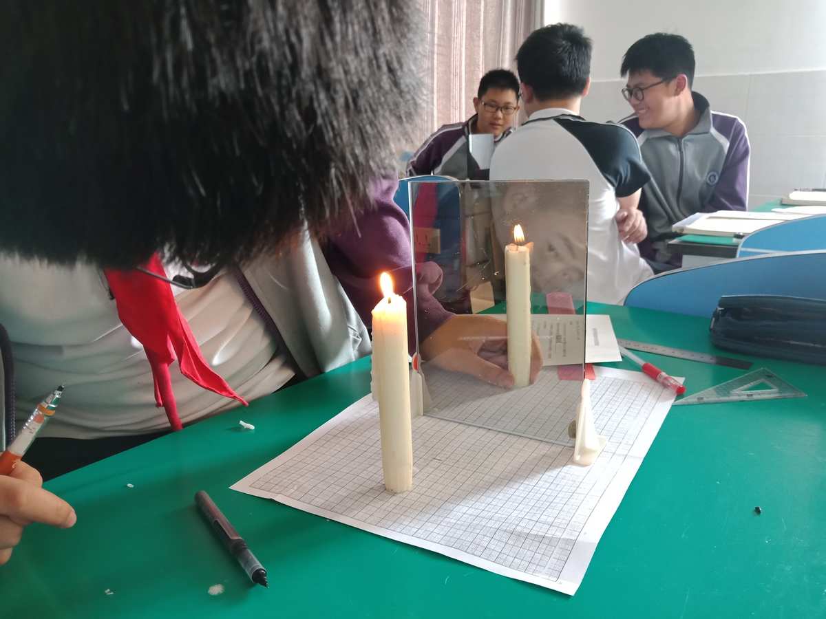 物理平面鏡成像實驗_凸透鏡成像實驗視頻_凸透鏡成像實驗