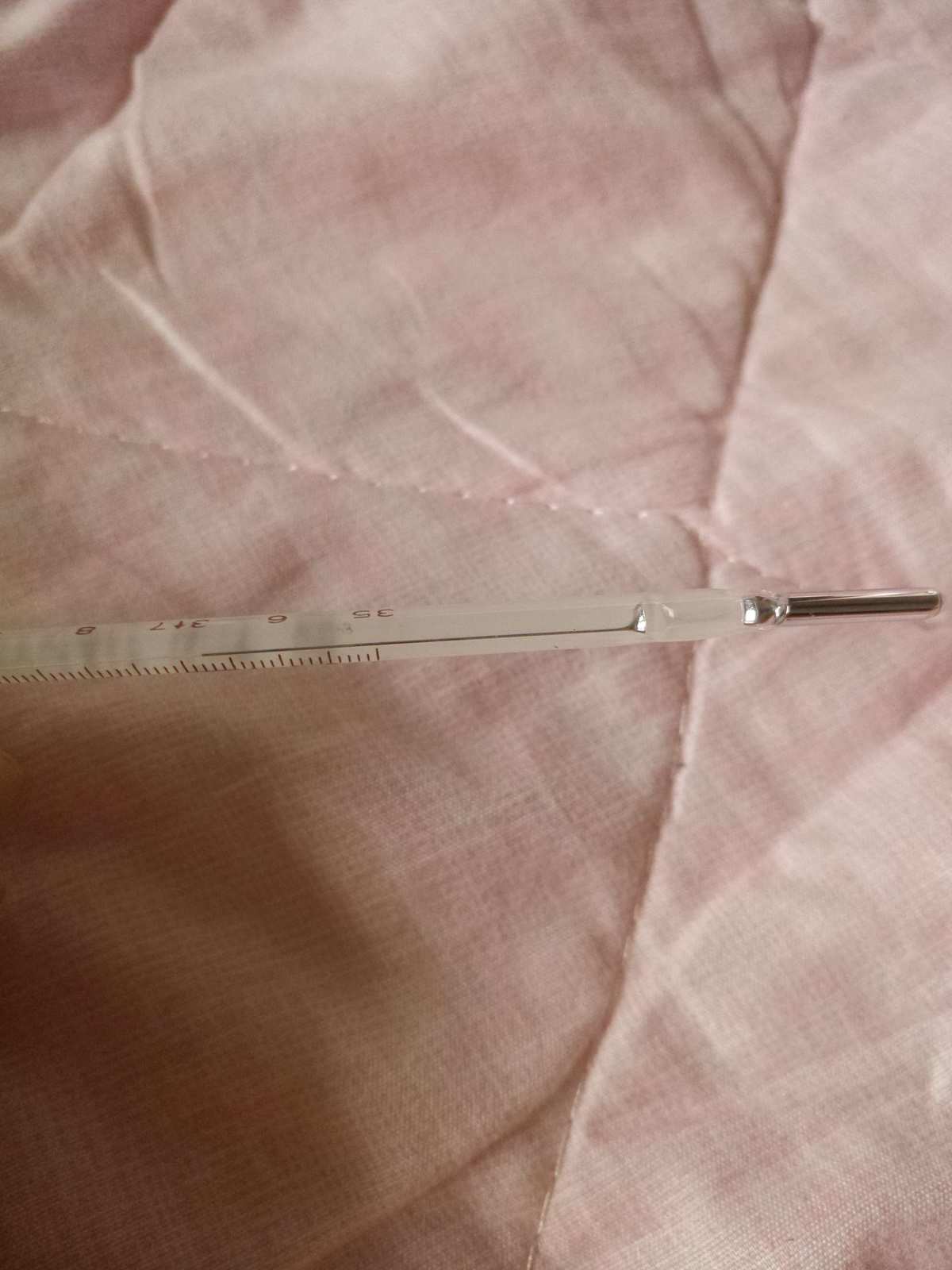 發燒敷熱毛巾幾分鐘換_陽了發燒物理降溫用熱毛巾敷還是涼的呢_嬰兒用熱毛巾敷屁股