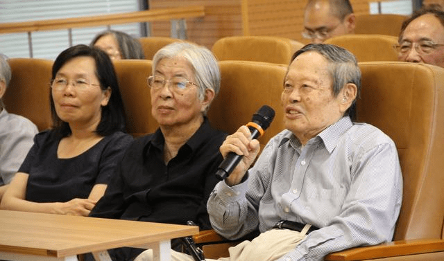楊振寧物理成就歷史排第幾_楊振寧的物理成就_楊振寧物理成就有哪些