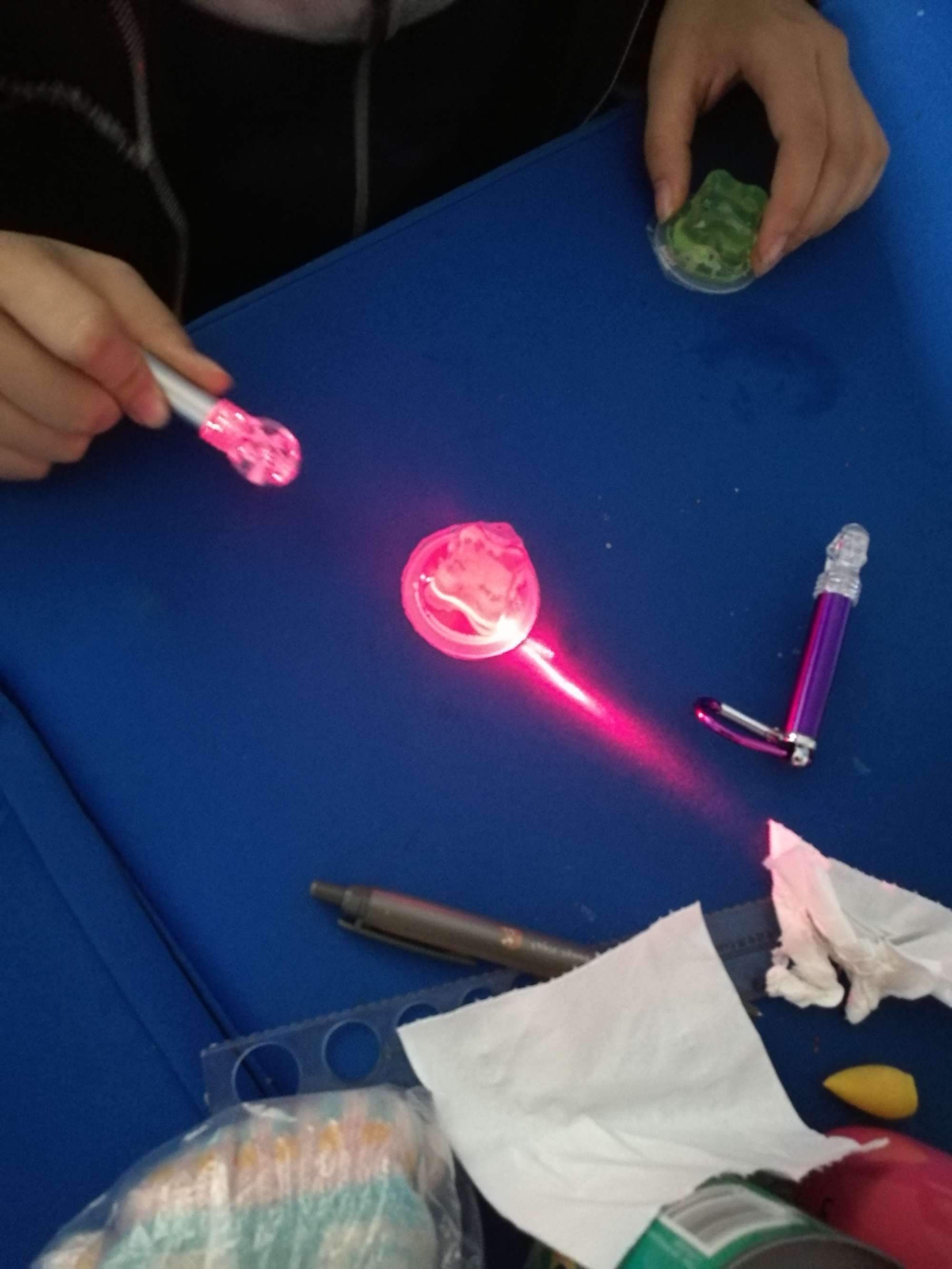 物理實(shí)驗(yàn)熱脹冷縮_物理實(shí)驗(yàn)熱敏電阻連接電路方法_熱物理實(shí)驗(yàn)