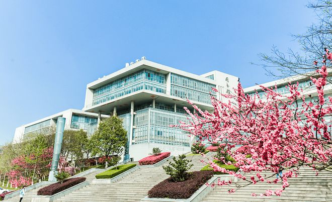 贛南醫學院排名