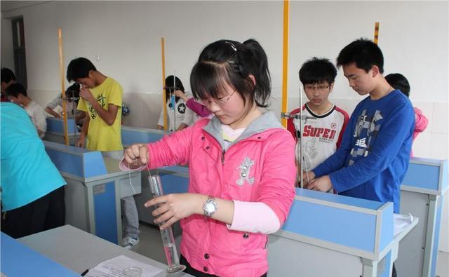 深入探究歸納法在初中物理科學探究教學中的運用