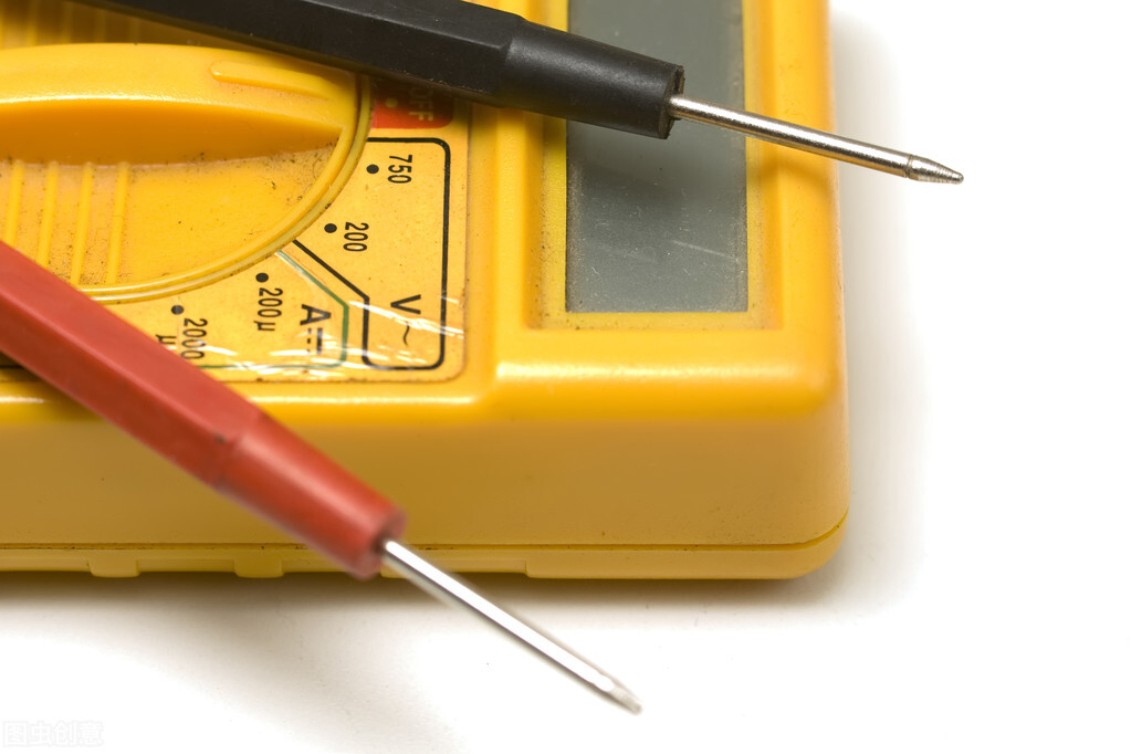 初中物理電路故障分析：R 斷路或 L 短路、燈 L1 斷路等情況詳解