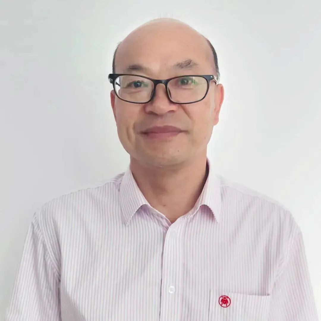 三峽藝術(shù)高中物理