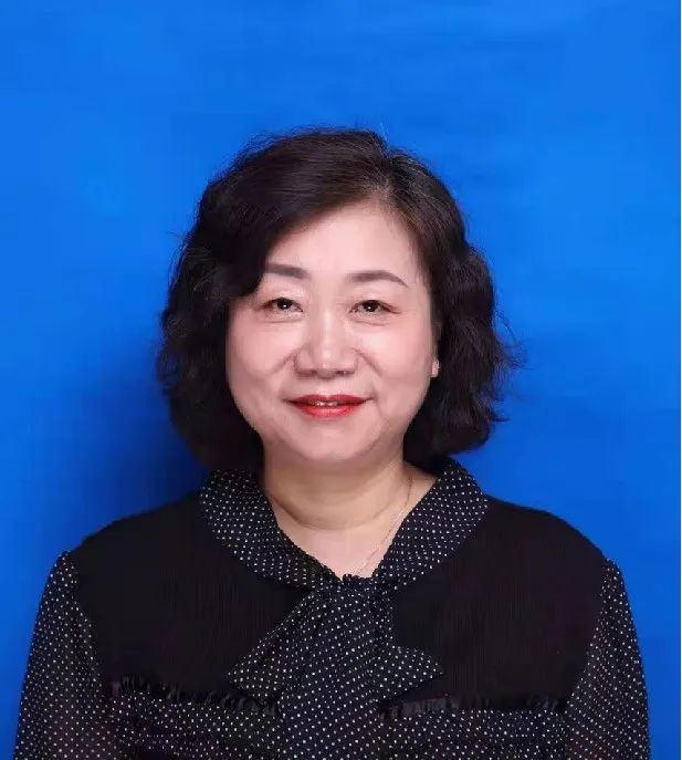 三峽藝術高中物理