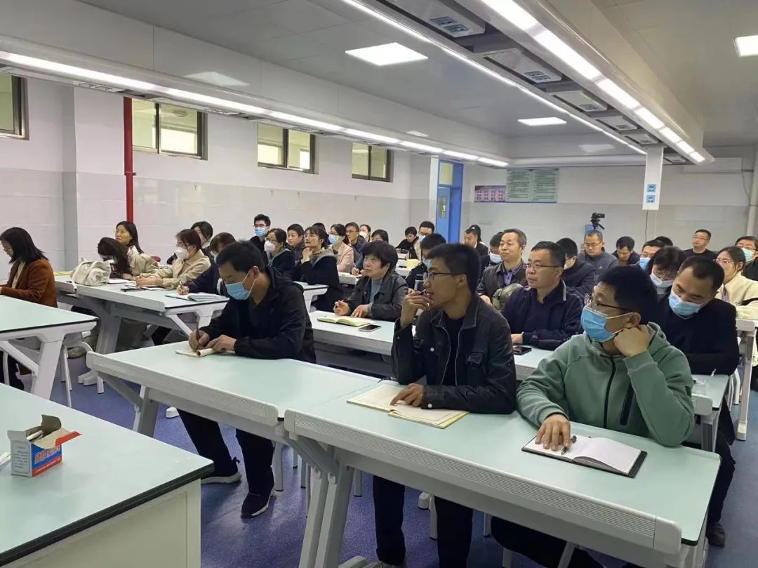 茌平區(qū)初中物理跨學(xué)科實(shí)踐課例研討會(huì)在茌山學(xué)校召開(kāi)