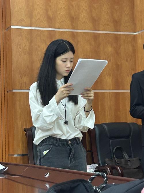 盧毅物理學(xué)家